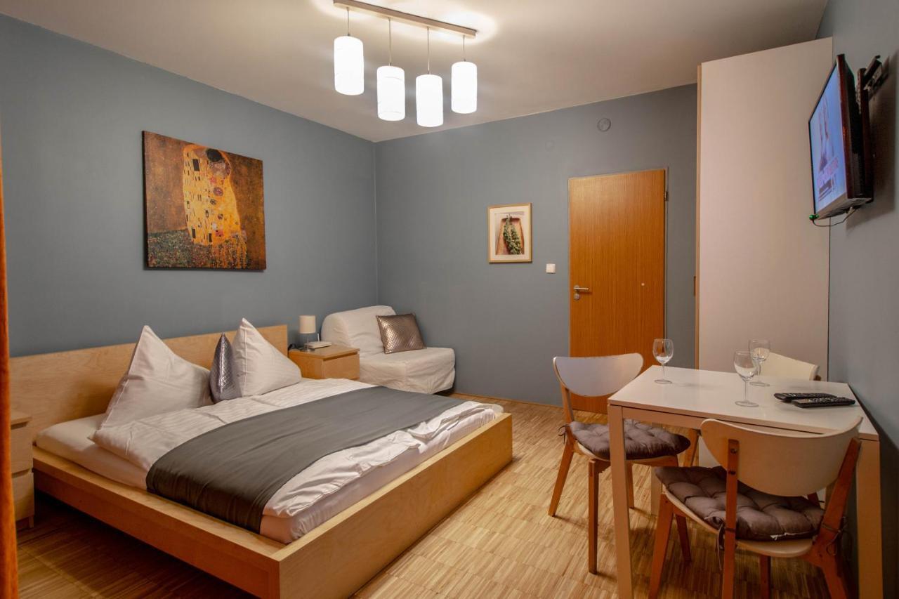 National Museum Apartment By Ruterra Prague Exterior photo